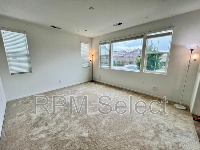 Foto del edificio - 1849 Silver Almond Ln