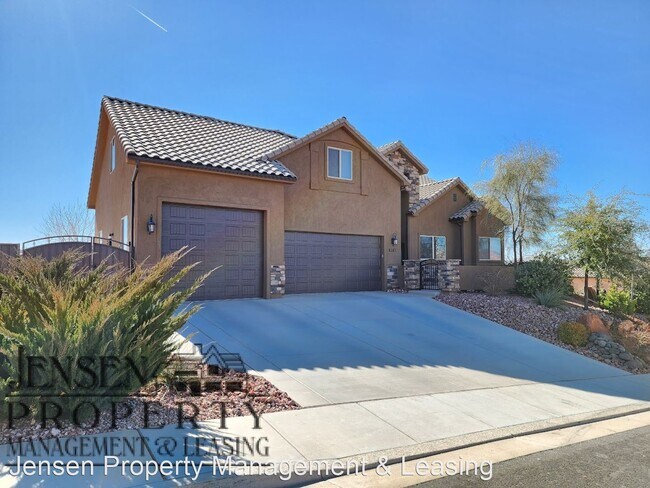Building Photo - 4 br, 3.5 bath House - 4243 West 2700 South