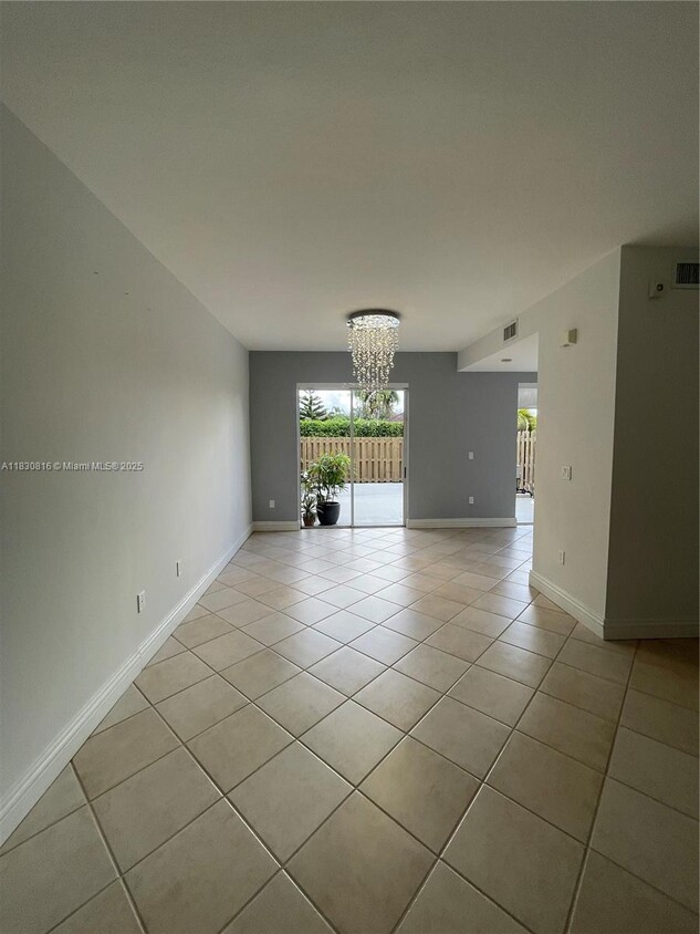 Building Photo - 15241 SW 37th Ter