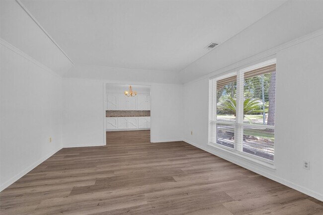 Foto del edificio - 1122 Rhine Ln