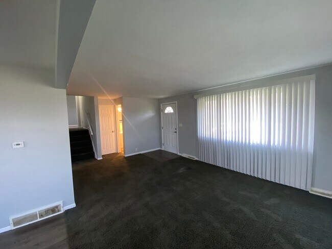 Foto del edificio - 10164 Southeastern Ave