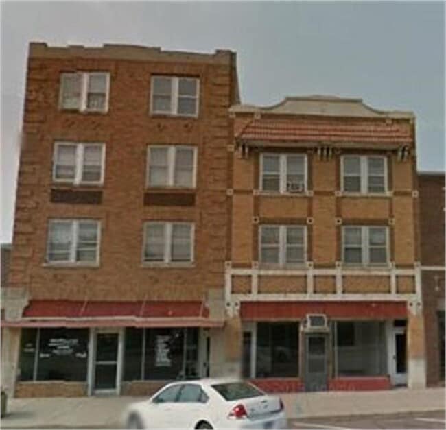 Building Exterior - 233 Main St