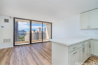 Building Photo - 411 Hobron Ln
