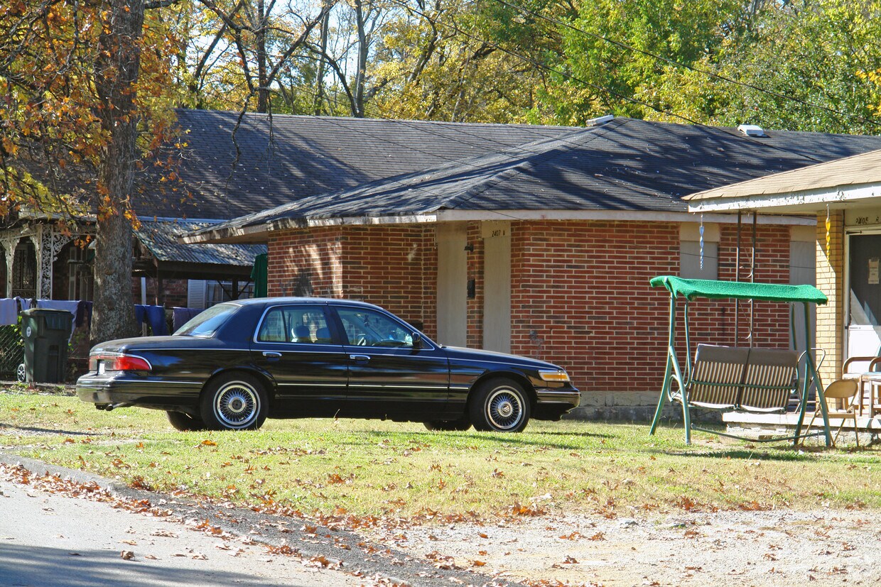 Primary Photo - 2407 12th Ave