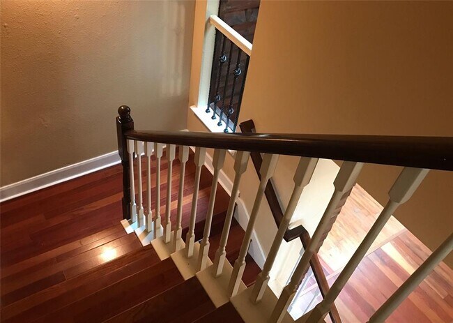 Building Photo - 1301 Berkeley Ct
