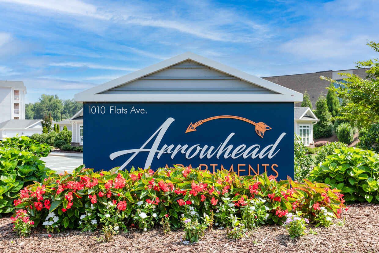 Foto principal - Arrowhead Apartments