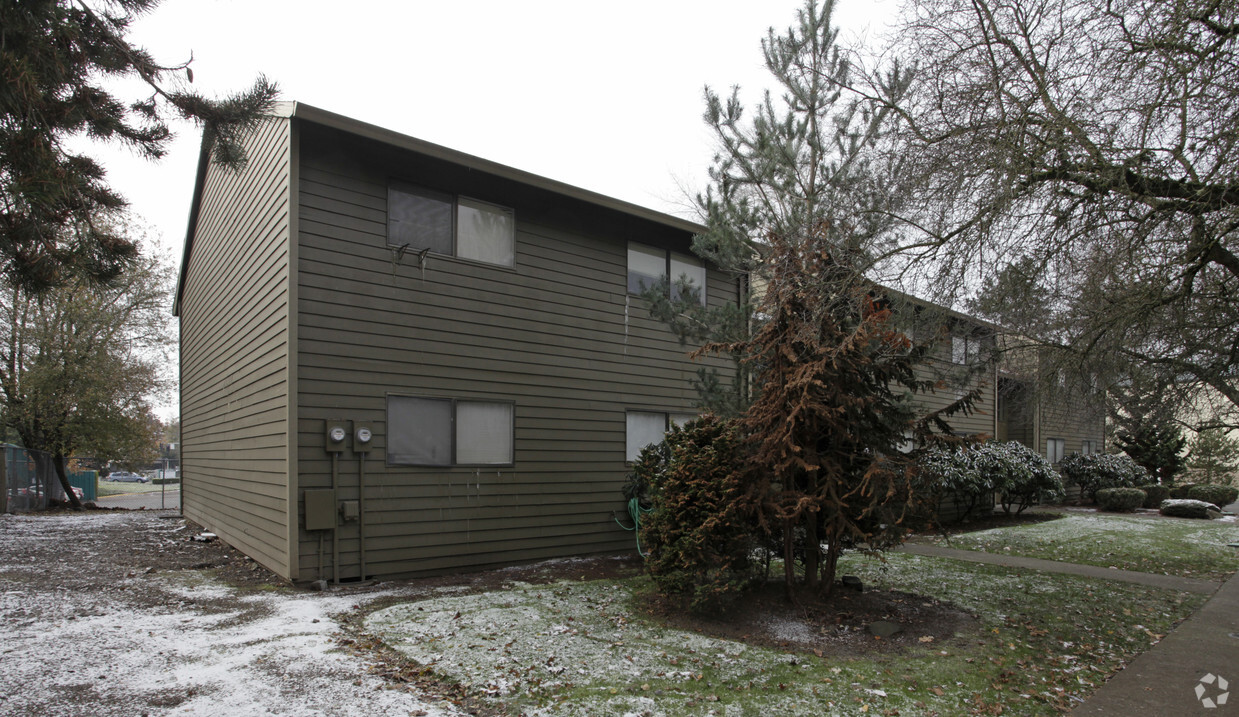 Building Photo - Cedars West Apartments