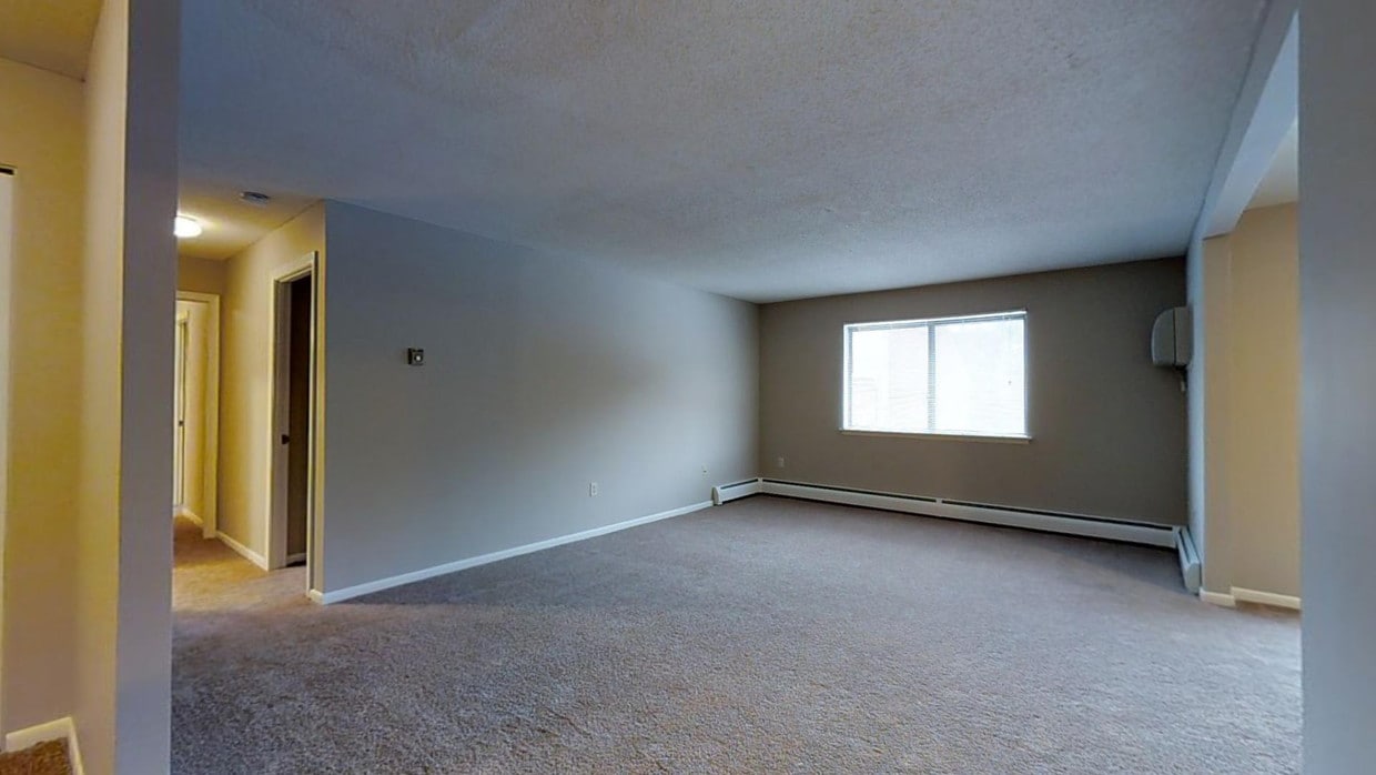 Photo - Avon Woods Apartments