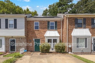 Building Photo - 3454 Waltham Cir