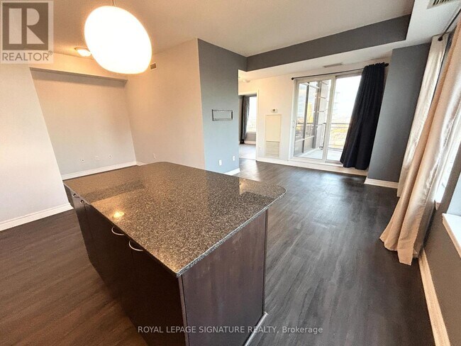 Building Photo - 385 Prince of Wales Dr