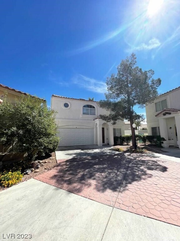 Building Photo - 8829 Cornwall Glen Ave