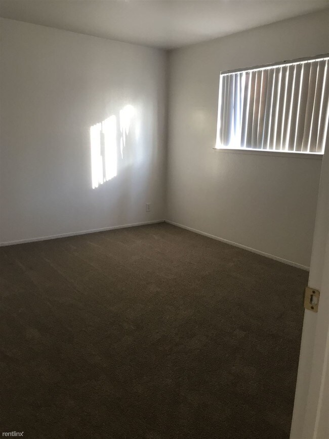 Foto del edificio - 1441 Parker Ave
