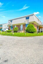 Building Photo - 387 Bucks Hl Rd
