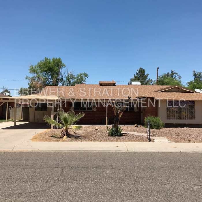 4202 W Stella Ln Unit 4202, Phoenix, AZ 85019 Room for Rent in
