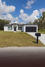 Building Photo - 405 St Johns Ln