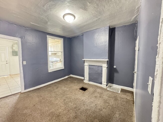 Diningroom - 2005 Etting St