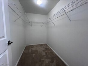 Building Photo - 5855 Valley Dr