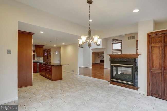 Foto del edificio - 9801 Clydesdale St