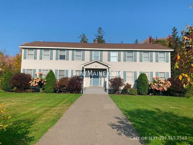 Building Photo - 33 Burleigh Rd Building Photo - 33 Burleigh Rd