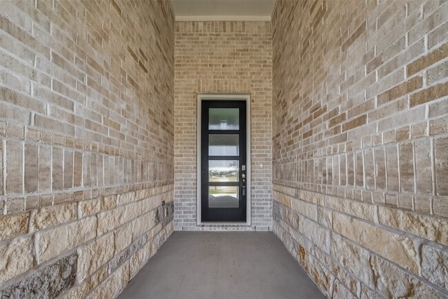 Foto del edificio - 2819 Red Rosehip Dr