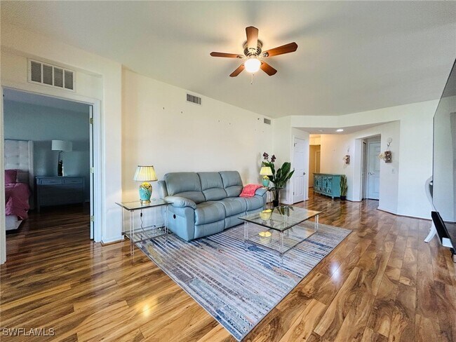Foto del edificio - 1280 Henley St