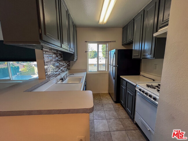 Building Photo - 17900 Sherman Way