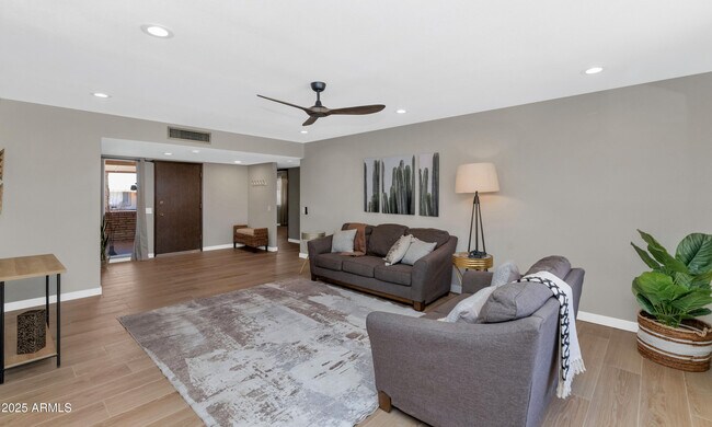 Foto del edificio - 17227 N Country Club Dr
