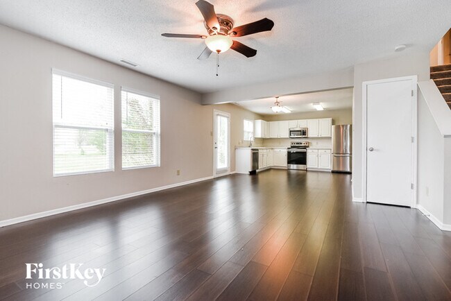 Foto del edificio - 961 Springside Ct