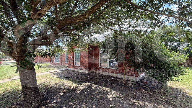 Building Photo - 1941 Harvester Dr