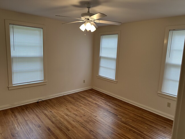 Master bedroom - 2219 Rogers Dr