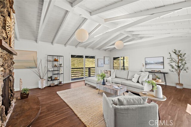 Foto del edificio - 696 Mystic View