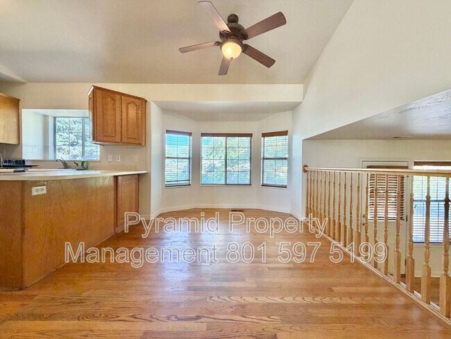 Foto del edificio - 717 E Hundley Hvn Cir