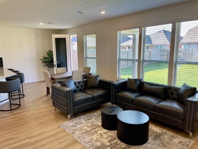 Building Photo - 21222 Montego Bay Dr