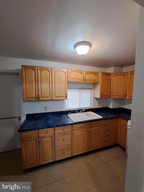 Foto del edificio - 528 Hart Ln
