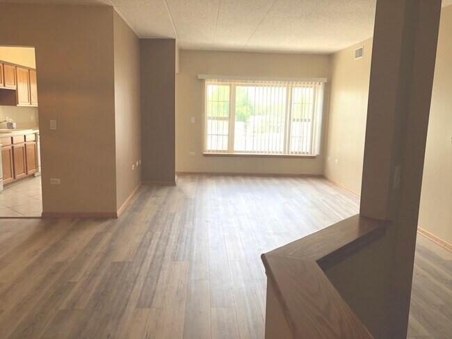 Building Photo - 1200 S Prospect Ave
