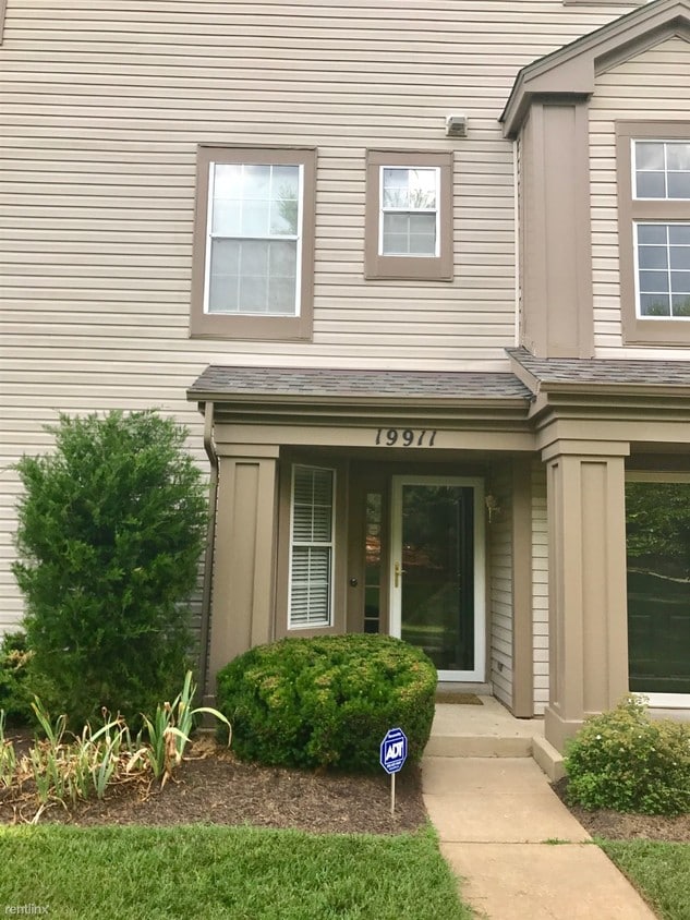 Primary Photo - 2 br, 1.5 bath House - 19911 Dunstable Cir