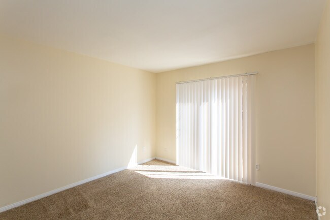 2 HAB, 1 BA - 800 ft² - Sunshine Manor Apartments
