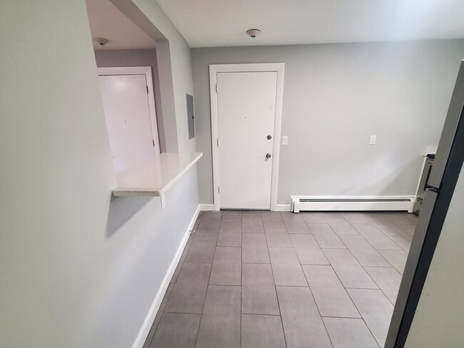 Photo - 433 B Sea St Apartment