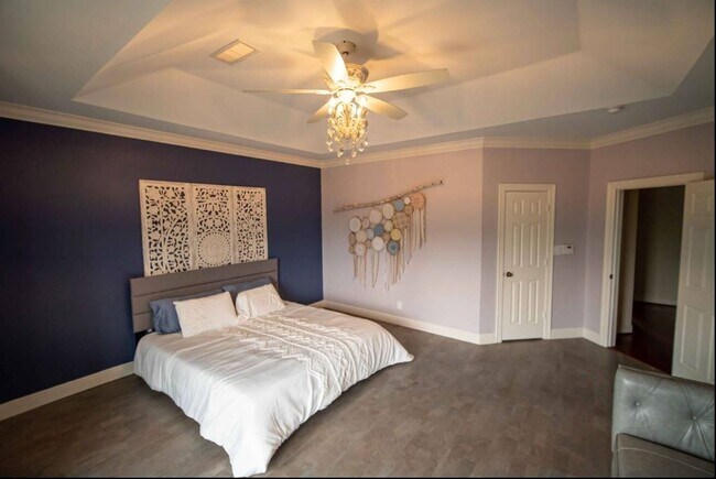 Primary Bedroom - 1805 Palm St