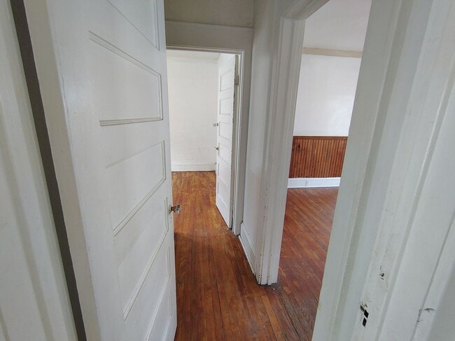 Building Photo - 1110 Bellevue Ave