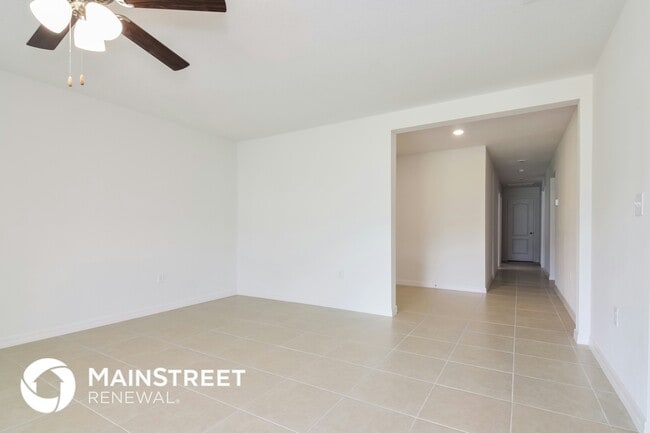 Foto del edificio - 8512 Silverbell Loop