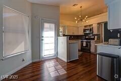 Building Photo - 146 Sheridan Dr
