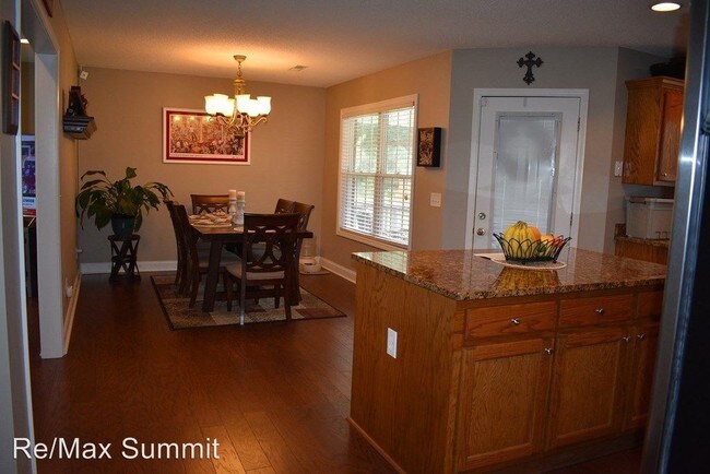 Building Photo - 3 br, 2 bath House - 3950 Cantle Drive