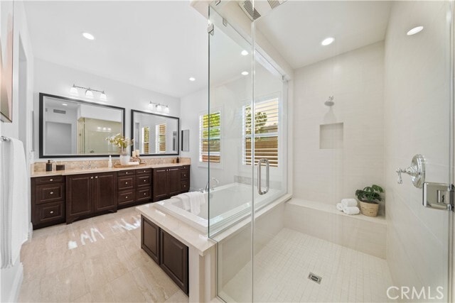 Foto del edificio - 18 Windrow Rd