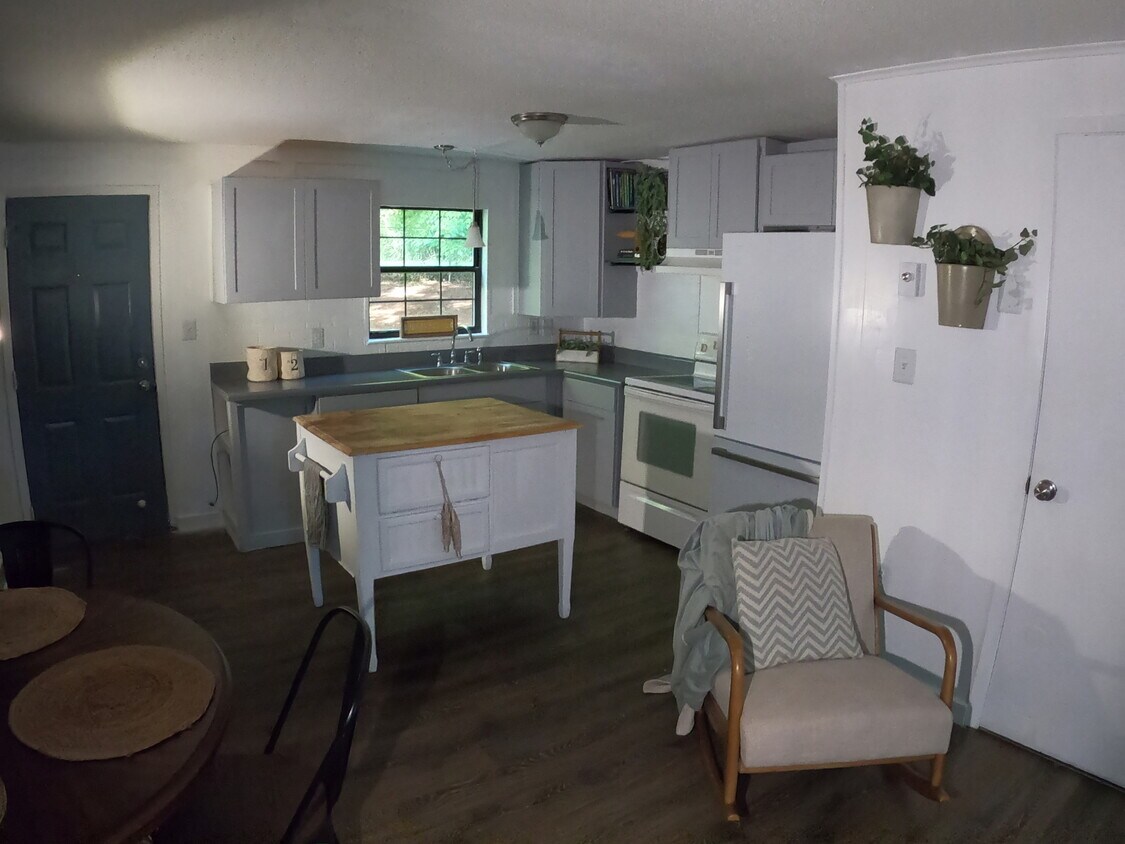 Foto principal - 1341 North Fairmont Ave.