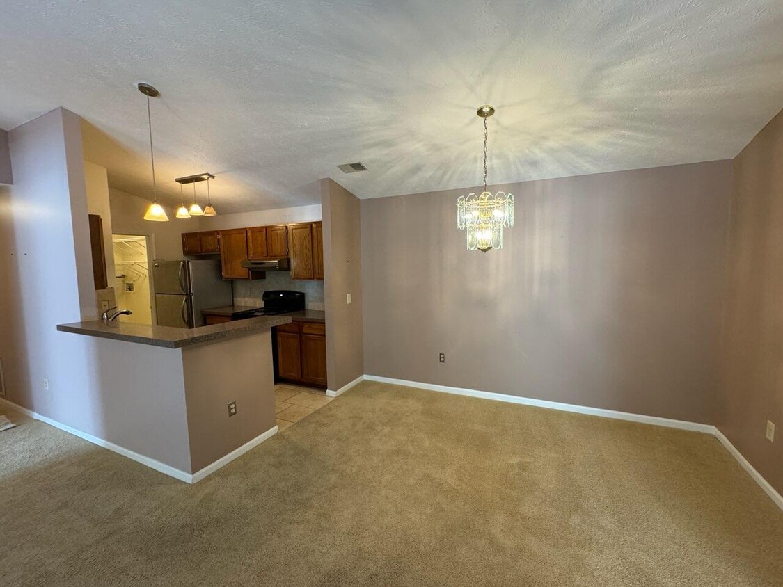 Building Photo - 380 Timber Ridge Dr