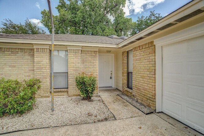 Foto del edificio - 7315 Foxside Ln