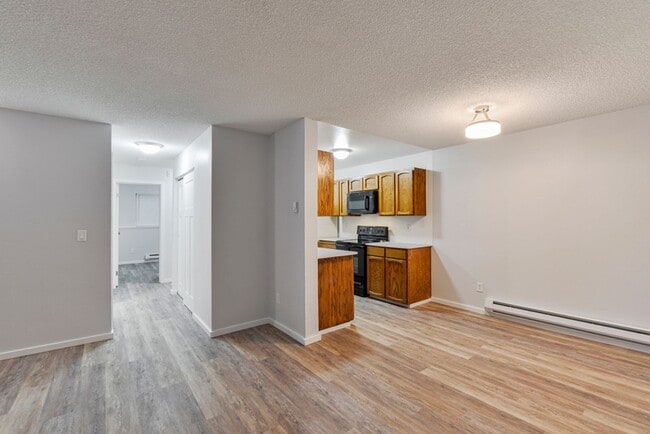 Foto del edificio - Beautifully Remodeled 2 Bedroom One Bath Condo Burien near Seattle