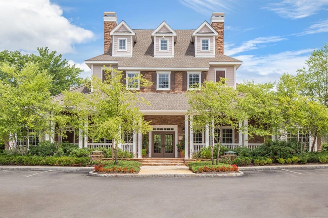 Foto del edificio - Lodge at Ames Pond