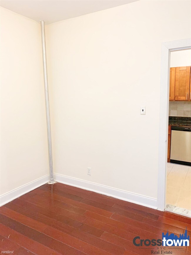 Building Photo - 2 br, 1 bath Apartment - 551 W 160th St